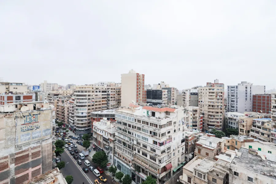 شقة للبيع 195 م مصطفي كامل ( ش ابو قير مباشرة )