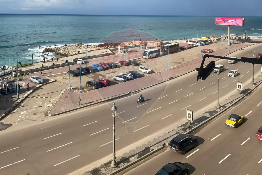 Apartment for rent 115 m Camp Shizar (directly on the sea)