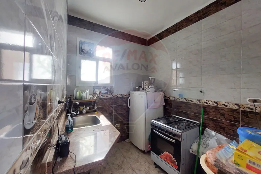 Furnished Apartment for Rent 100m Tharwat (directly on the sea)