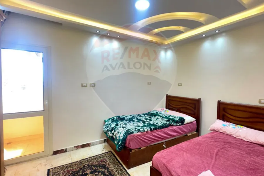 شقة للايجار المفروش 180 م  ميامي (ش اسكندر ابراهيم)