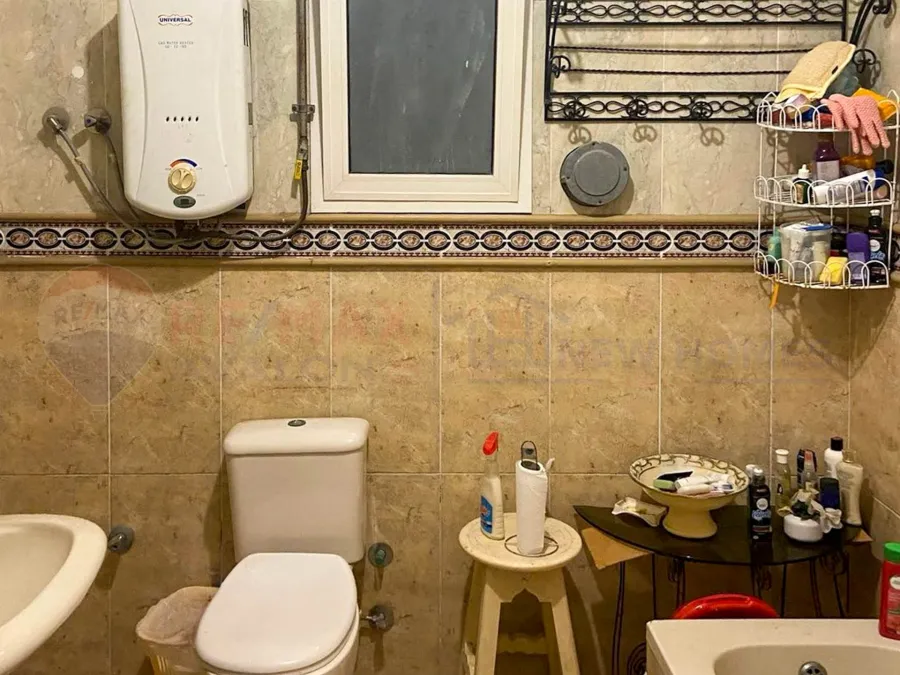 شقة للبيع 210 م كفر عبده (ش امير البحار)