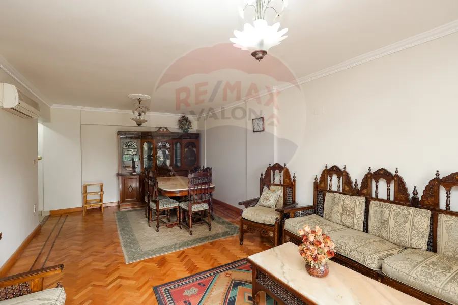 Furnished Apartment For rent 100 m Al Mamoora (steps from the sea)