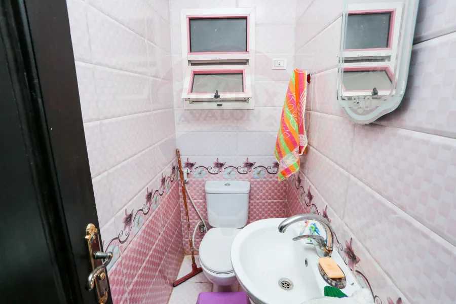 شقة للبيع 160 م ميامى (ش العيسوى)