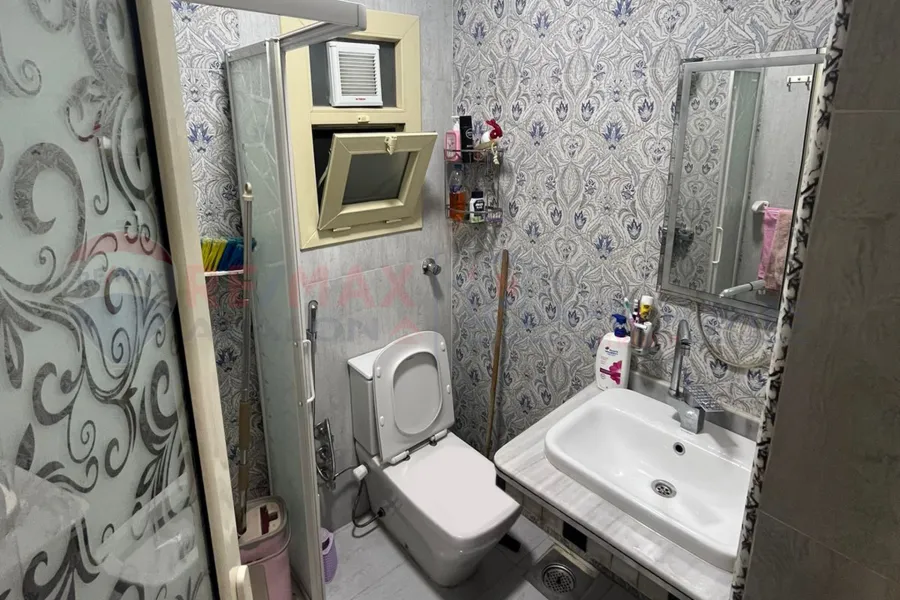 شقة للبيع 90 م سيدي بشر (ش جمال عبد الناصر مباشرة)