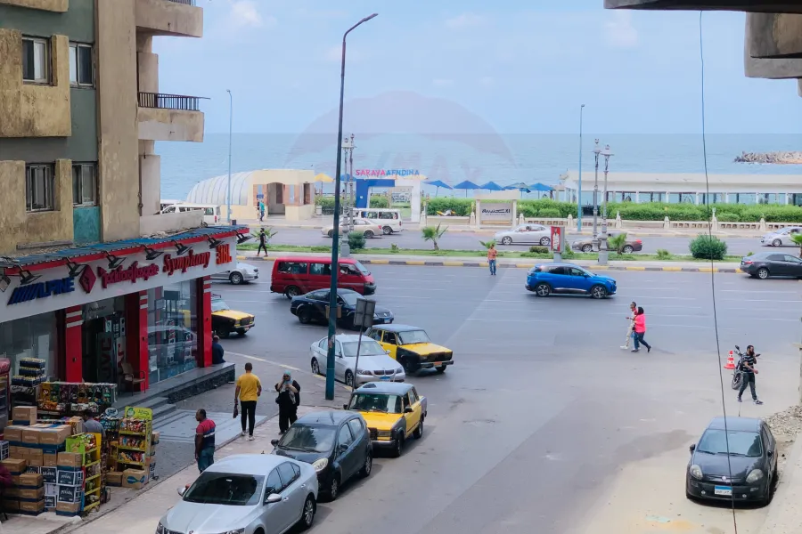 محل للبيع 90 م السرايا ( خطوات من البحر )