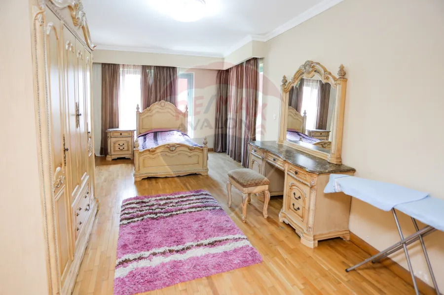 Apartment for Sale 275 m San Stefano (Foursesons)