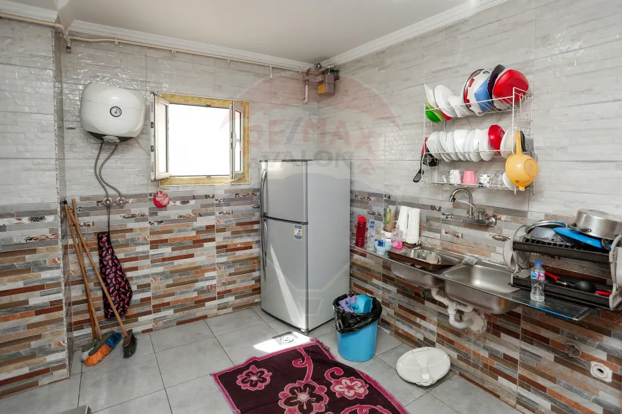 شقة للبيع 200 م سبورتنج(ش أحمد علام)