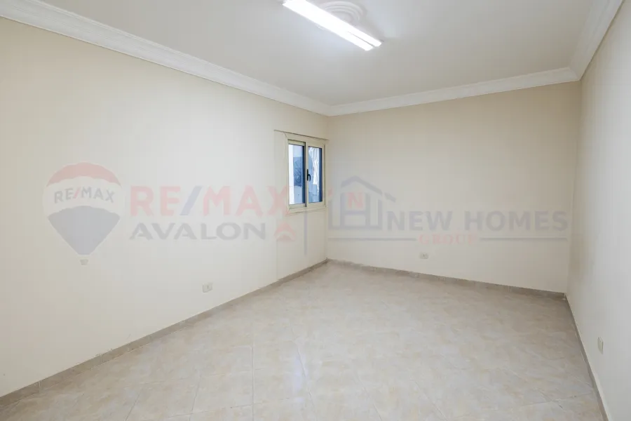 Apartment for sale 200 m Ibrahimiya (steps from Sporting Club)