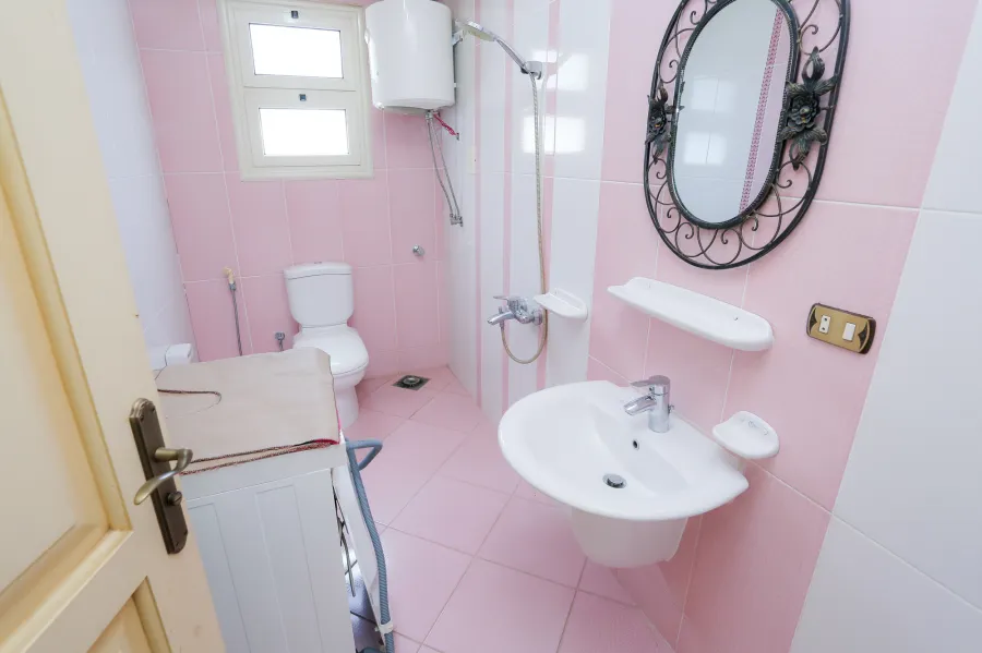 Apartment for sale 220 m louran (kirosies compound)