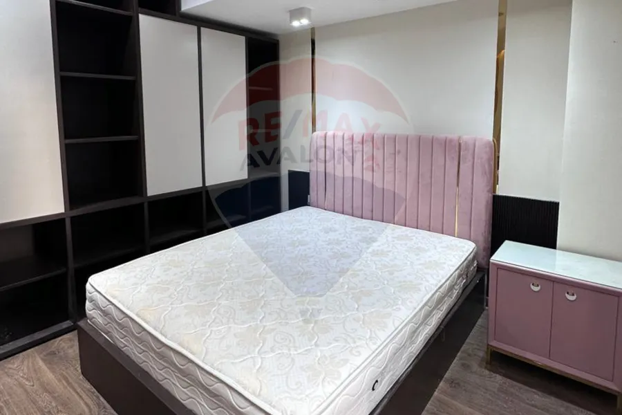 شقة للبيع 218 م (كومباوند أليكس ويست)