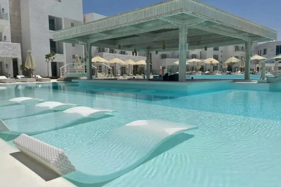 فيلا للبيع الساحل (ازها - رأس الحكمة) 381 م