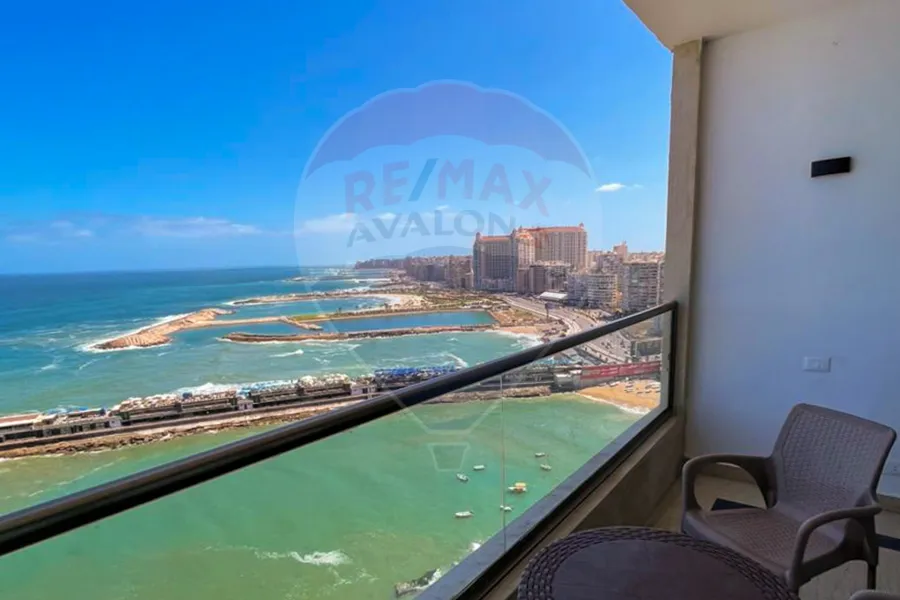 Apartment for sale 125 m Gleem (directly on the sea)