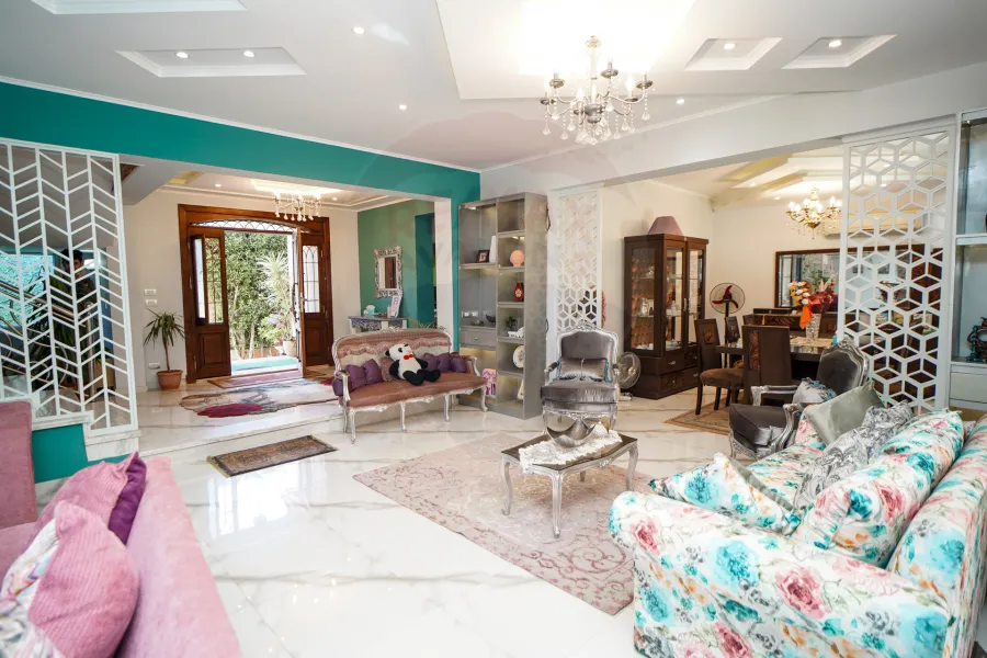 فيلا مستقلة للبيع 701 م كينج مريوط (كومباوند اليكس ويست)