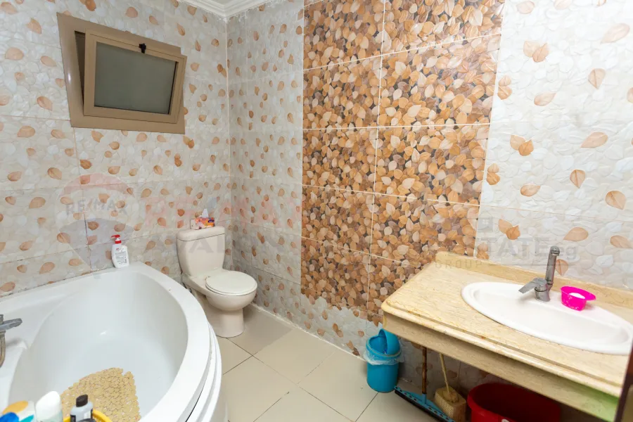 Apartment for Sale 125 m Sale Raml station (intersection of The Prophet Daniel st. with Fouad St.)