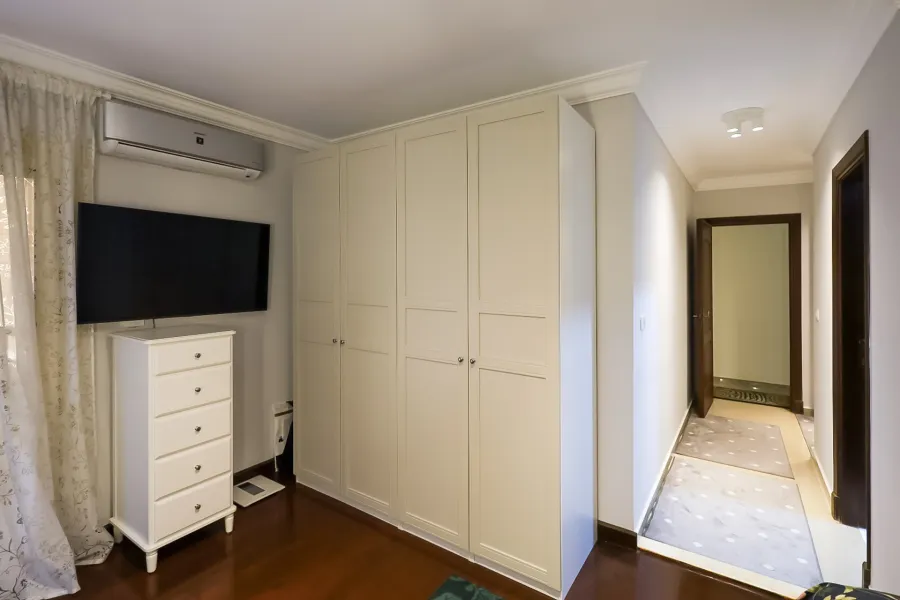 Apartment for sale 210 m Kafr Abdo (Sakina bint Al Hussein St.)