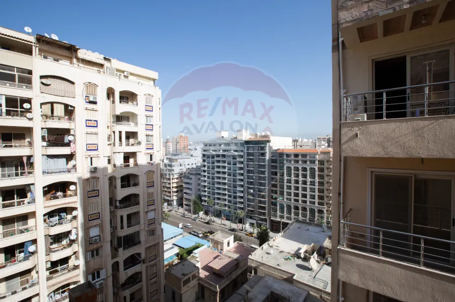 شقة دوبلكس للبيع 230م سبورتنج (خطوات من ش ابو قير)