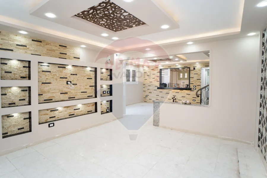 فيلا توين هاوس للبيع 200 م المعمورة الشاطئ (علي البحر مباشرة)