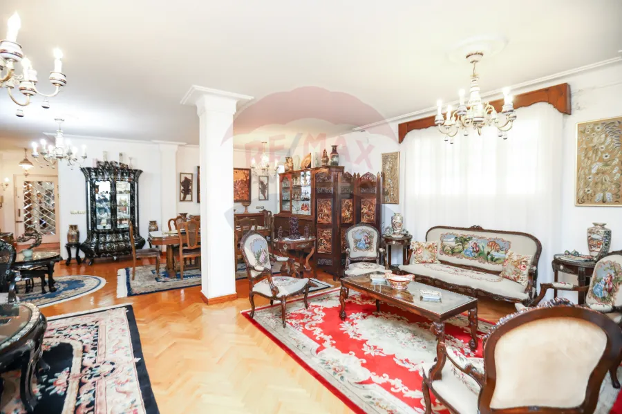 شقه للبيع 350 م لوران ( شارع شعراوي - ابراج الوطنيه )