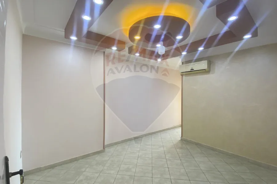 شقة للبيع 150 م ميامي (على البحر مباشرة)