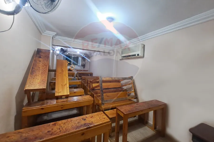 Administrative Center for sale 135 m Sidi Gaber (directly on the tram)