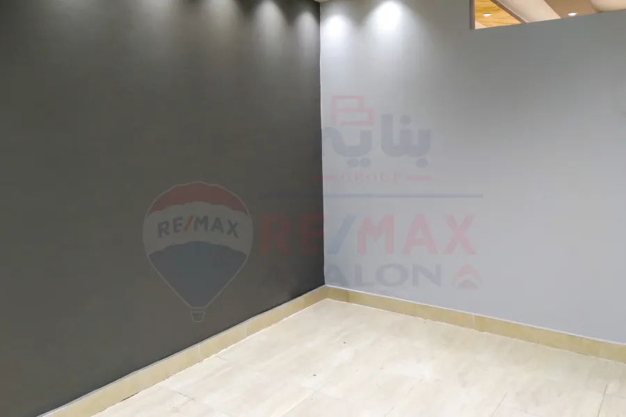 شقة للبيع 140 م سيدي بشر (علي البحر مباشرة) - أول سكن