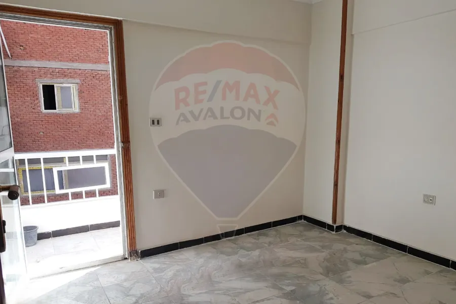 شقة للبيع 135 م ميامي (ش خليل حماده)