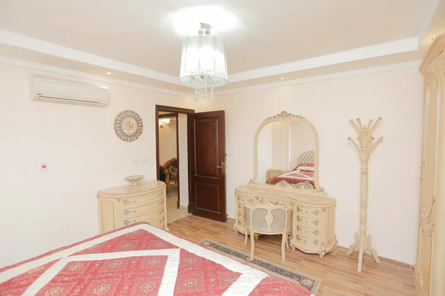 شقة للبيع 140م سيدي جابر (متفرع من ش المشير)