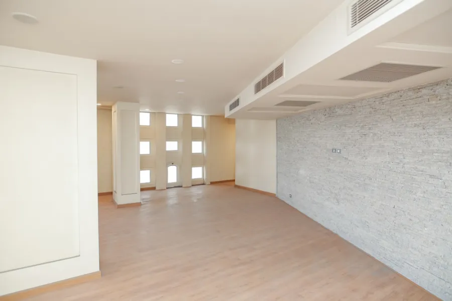 شقة للبيع 235م سموحة (أبراج اللوتس - ش فوزي معاذ الرئيسي)