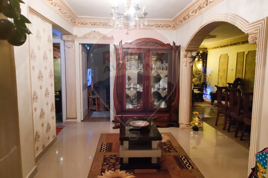 شقة للبيع 150 م السرايا (ثالث نمرة من البحر)