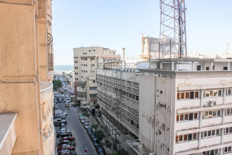 شقة للبيع 151م سيدي جابر ( علي الترام مباشرة )