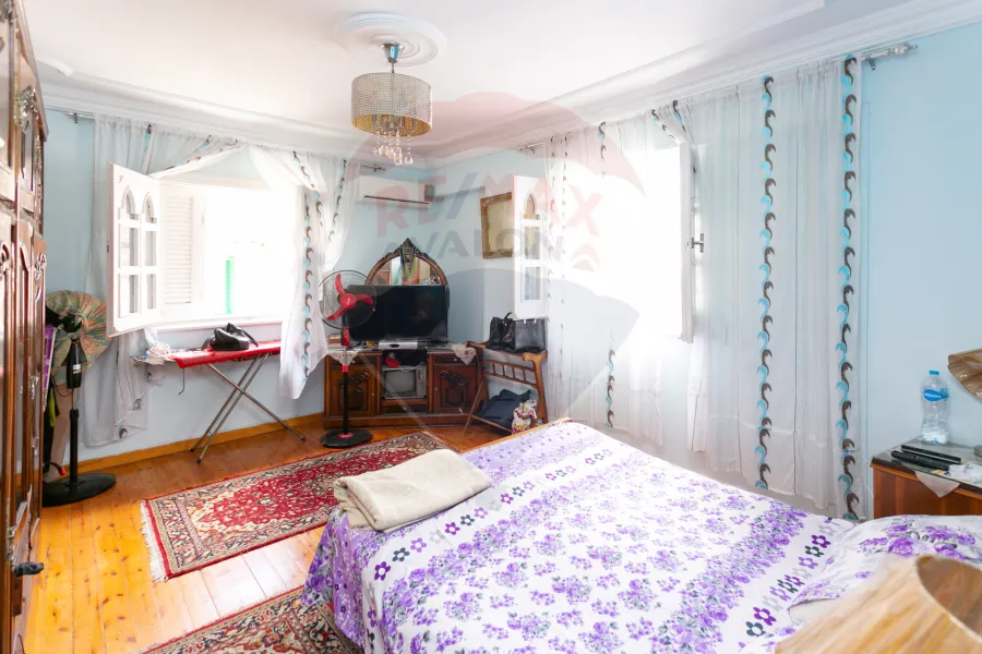 شقة للبيع 155 م كفر عبده (خطوات من ميدان سانت جيني)