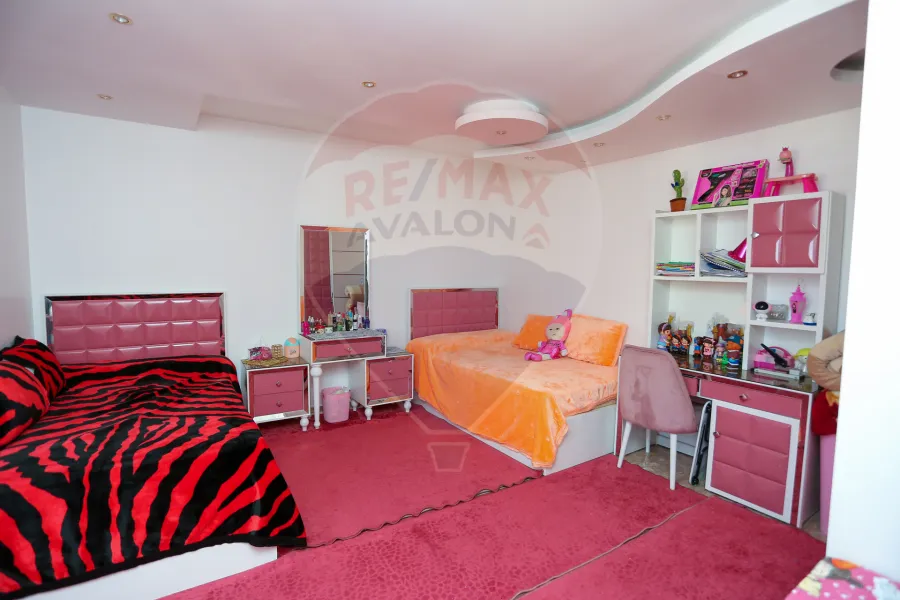 Duplex apartment for sale 180 m Miami (Al-Sabai St. branching from Iskandar Ibrahim St.)