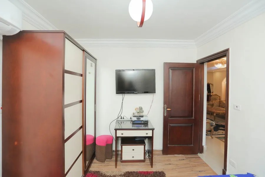 شقة للبيع 140م سيدي جابر (متفرع من ش المشير)