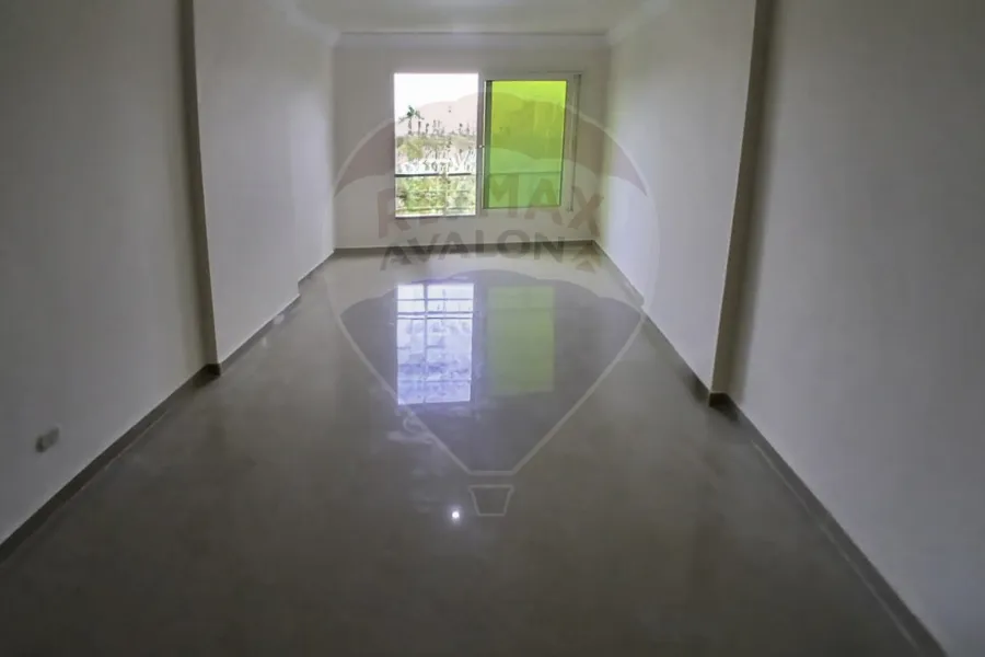 شقة للبيع 140 م سبورتنج (ش نيروز)