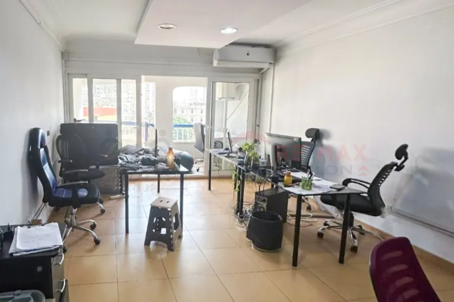 شقة للبيع 185 م زيزينيا (ش أبو قير - برج براند)