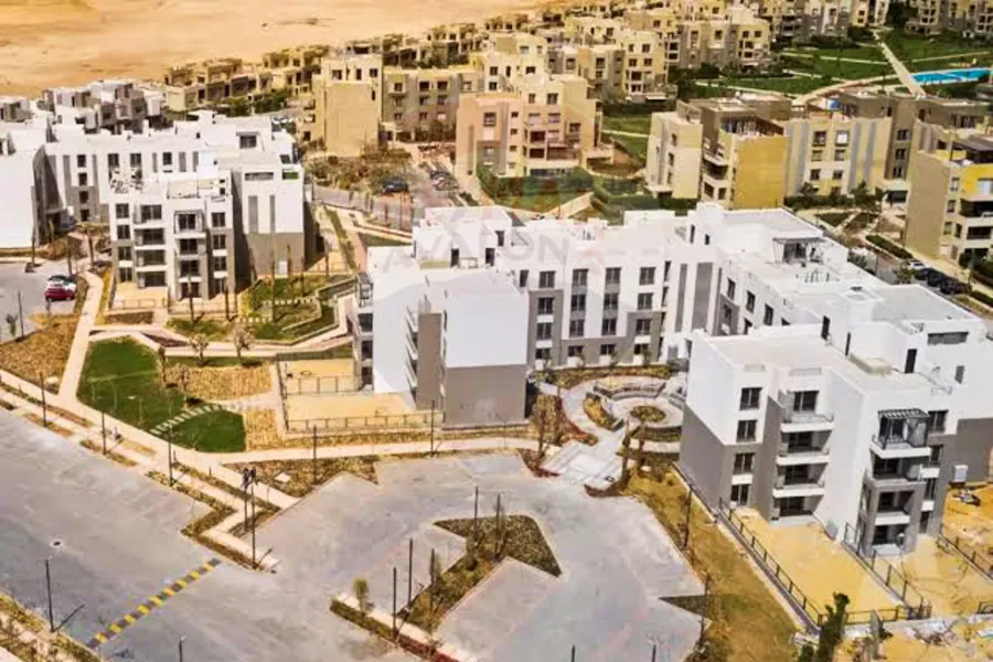 شقة ارضى بجاردن للبيع اكتوبر (بالم باركس)  90 م + 100 م جاردن