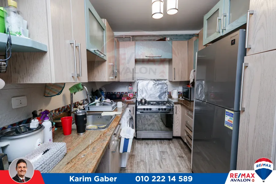 شقة للبيع 245م سموحة (منطقة الفيلات)