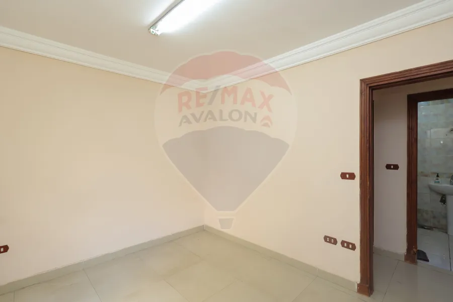 Apartment For Sale 150 m Lauran (Side sea view)