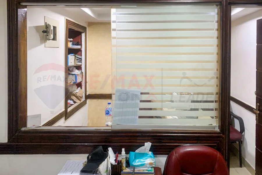 شقة إداري للبيع 50 م سموحة (ش فوزي معاذ)