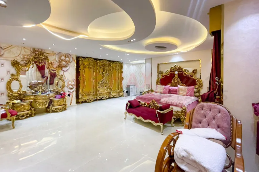 Apartment for sale 350 s in Camp Caesar (directly on the sea)