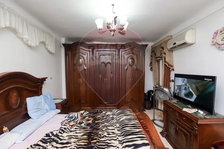 شقة للبيع 123 م ميامي (متفرع من ش العيسوي)