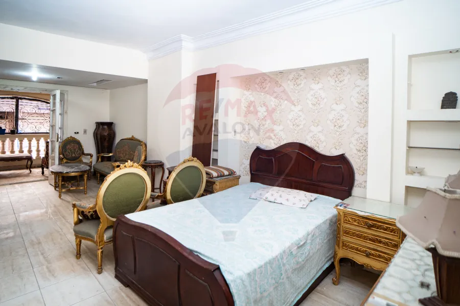 شقه للبيع 160 م ميامي (خطوات من البحر)