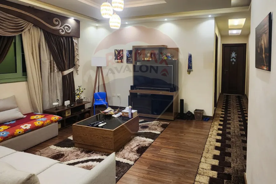 شقة للبيع 140 م سان ستيفانو (ش حامد الخولي)