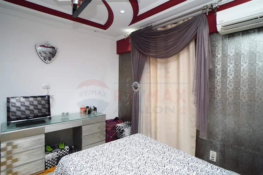 Apartment For Sale 192 m Kafr Abdou (front of Carrefour)