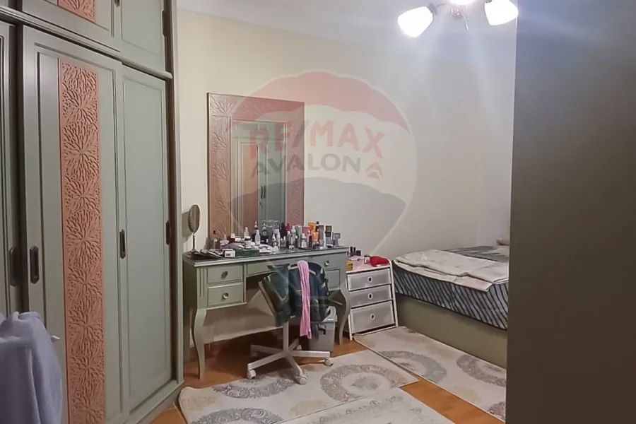Apartment for rent 250 m Smouha (Kamal El Din Salah St.)