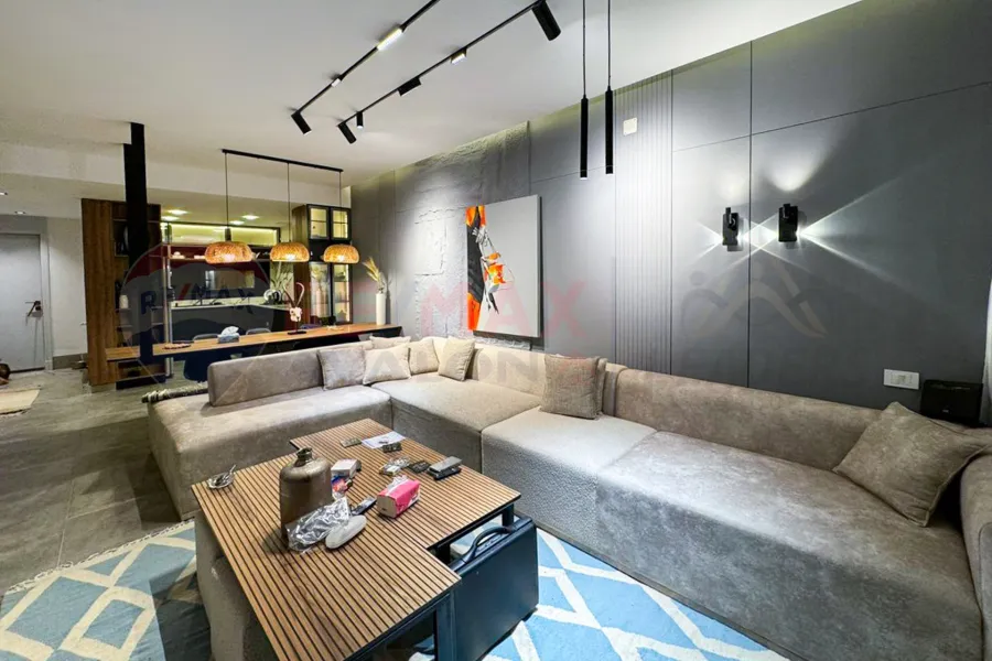 ستاند الون للبيع (مارينا 1) 650 م