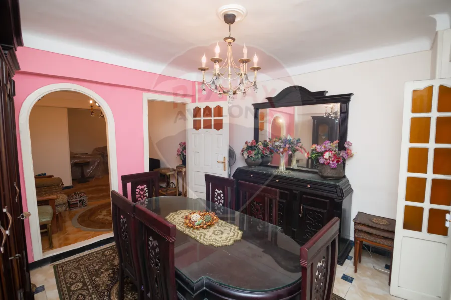 Apartment for sale 90 m sidi gaber (Steps from Marshal Street)