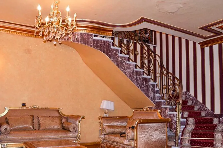 شقة دوبلكس للبيع 400 م ميامي ( ش 45 الرئيسي - 3 نمرة من البحر )