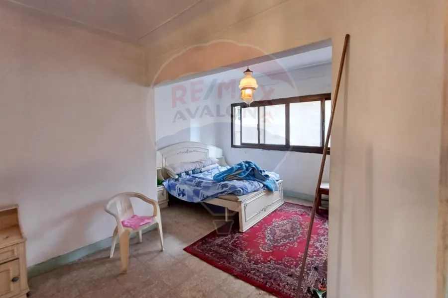 Apartment for sale 150 m Sidi Bishr Tram (second number from the sea)