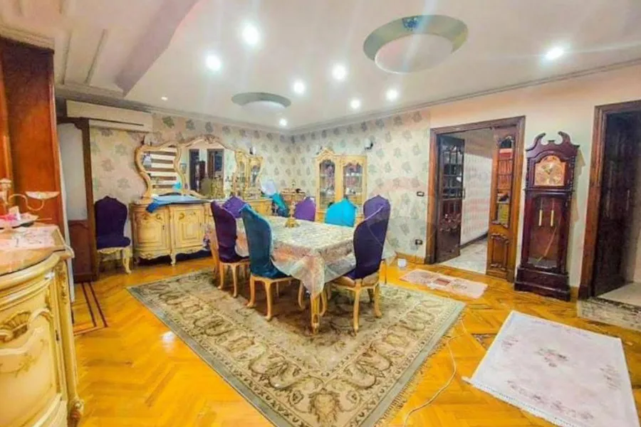 شقة للبيع 225 م مصطفي كامل (أمام كيروسيز مول)